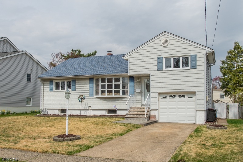 18 Pilgrim Dr, Clifton, NJ 07013 - photo 1