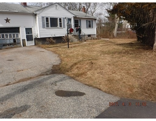 221 Conlyn Ave, Franklin, MA 02038 - photo 1