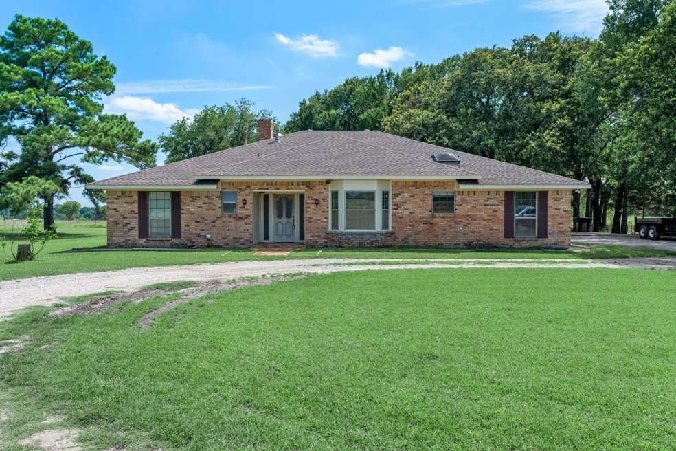 1210 Pecan Grove Rd, Ennis, TX 75119 - photo 1
