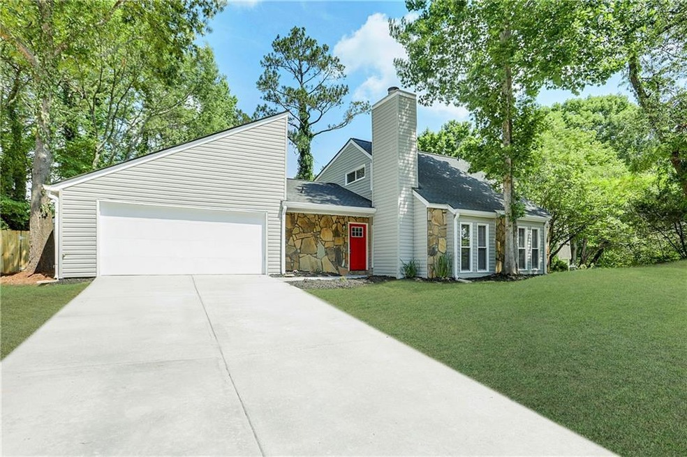 2805 Hembree Rd NE, Marietta, GA 30062 - photo 1