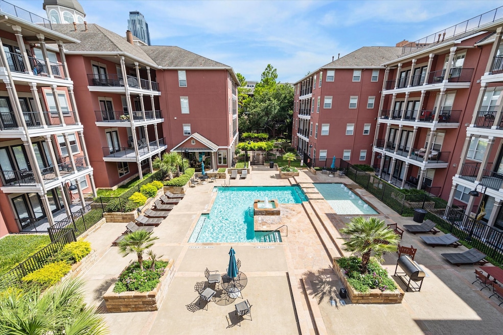 Central view of pool and garden from home