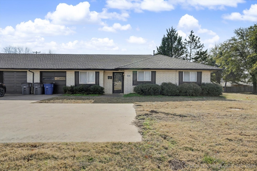 2506 E 51st St, Tulsa, OK 74105 - photo 1