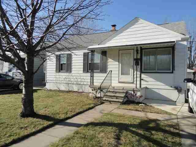 26371 Blumfield St, Roseville, MI 48066 - photo 1