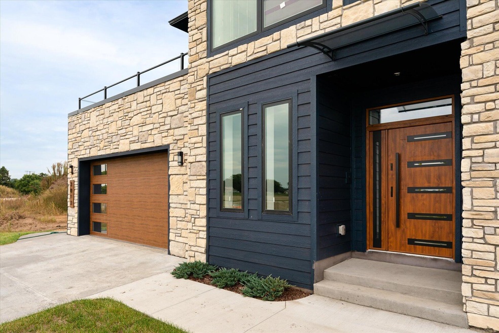 26-3013 Red Clover St Holmen-