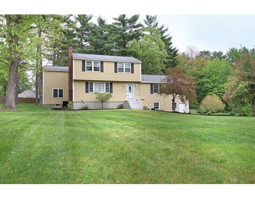 4 Hyacinth Dr, Pepperell, MA 01463 - photo 1