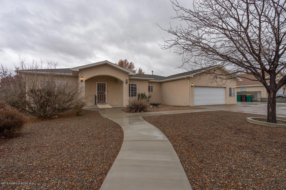 5011 Carolcreste Dr, Farmington, NM 87402 - photo 1