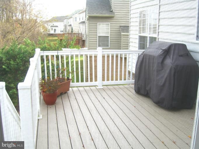 4865 Royal Coachman Dr, Elkridge, MD 21075 - photo 1