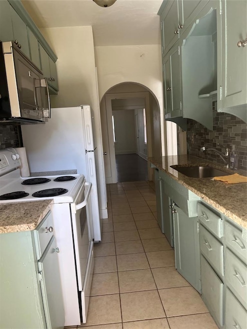 For Rent $1,100/month