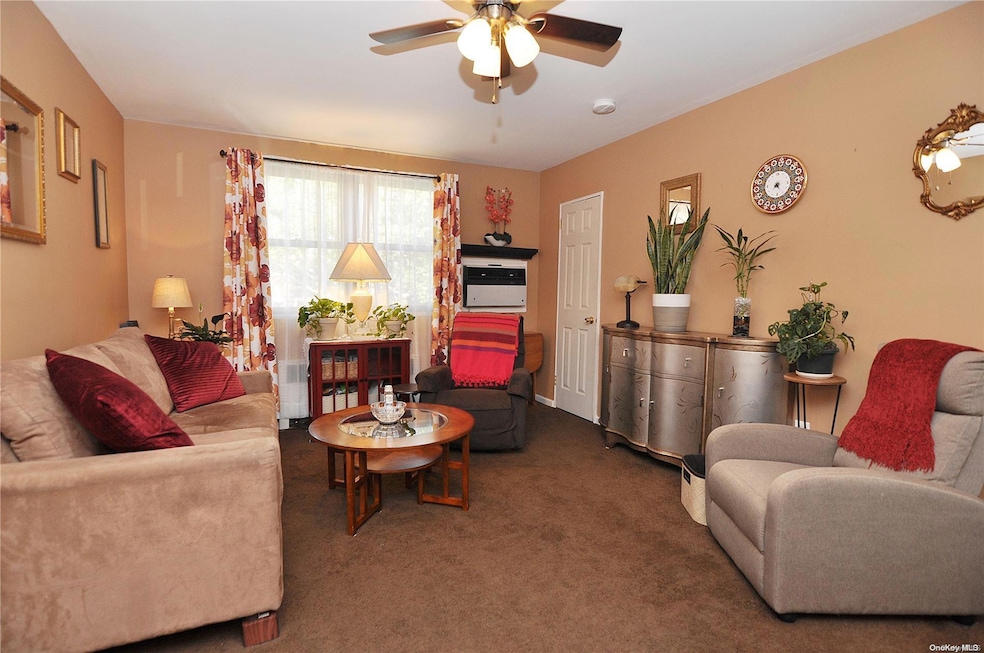 5772 246th Crescent unit Upper, Little Neck, NY 11362 - photo 1