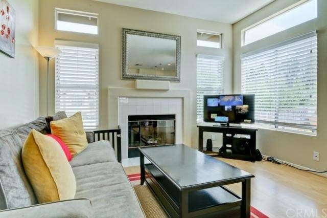 Spacious living area with 9 foot ceilings and plen