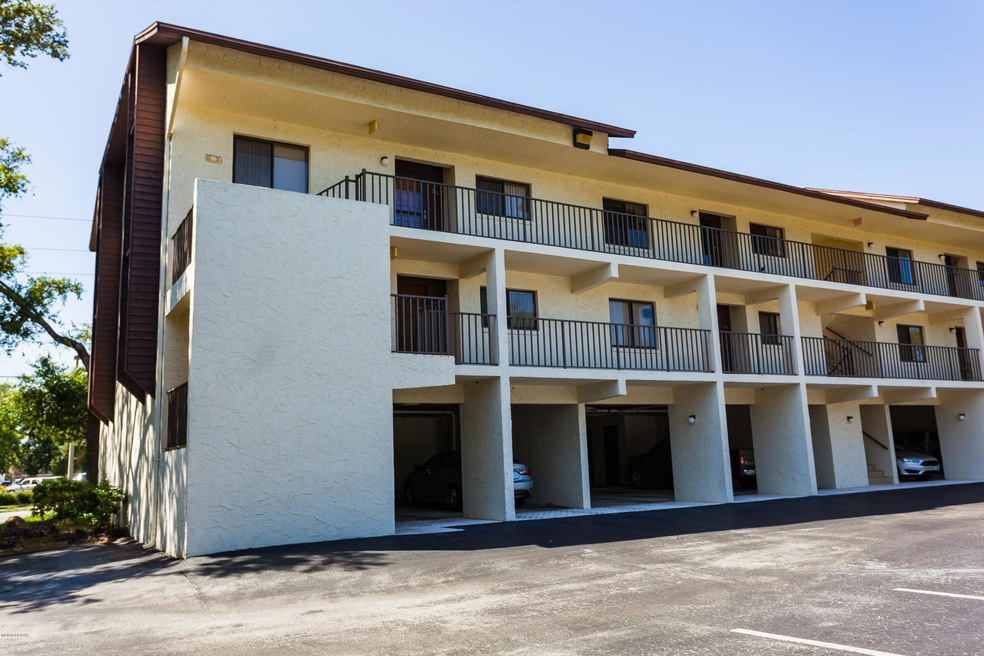 210Condo-3005