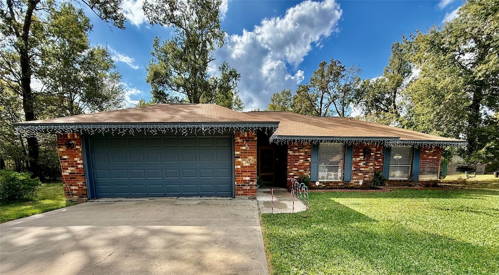 362 Bending Oaks Ln, Livingston, TX 77351 - photo 1