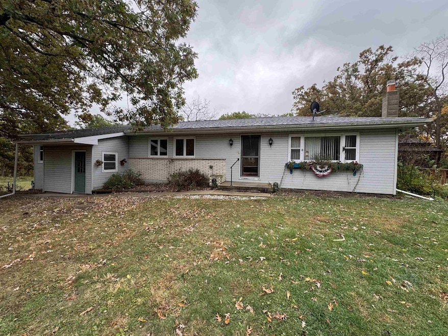 N5616 Biggs Rd, Argyle, WI 53504 - photo 1