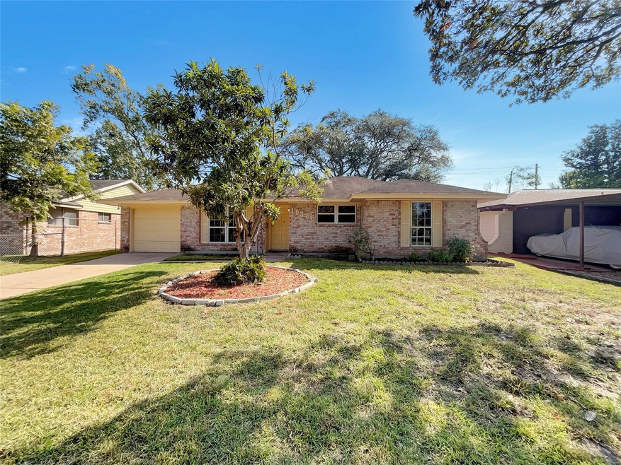 10326 Woodwick St, Houston, TX 77016 - photo 1