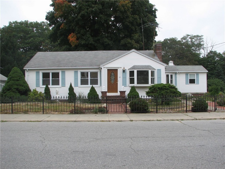 109 Curran Rd, Cumberland, RI 02864 - photo 1