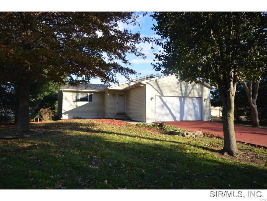 600 N Main St, Freeburg, IL 62243 - photo 1