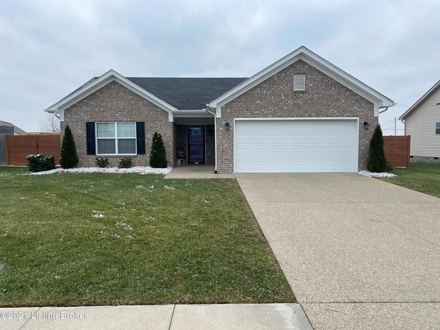 543 Gentry Crossings Blvd, Mount Washington, KY 40047 - photo 1