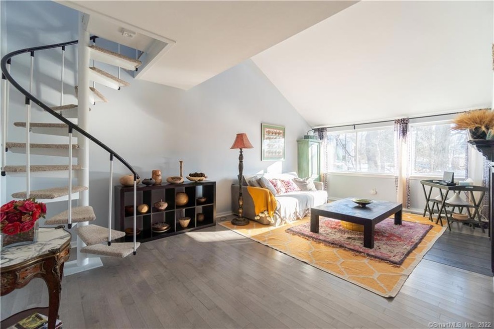 12 Whitney Glen unit 12, Westport, CT 06880 - photo 1