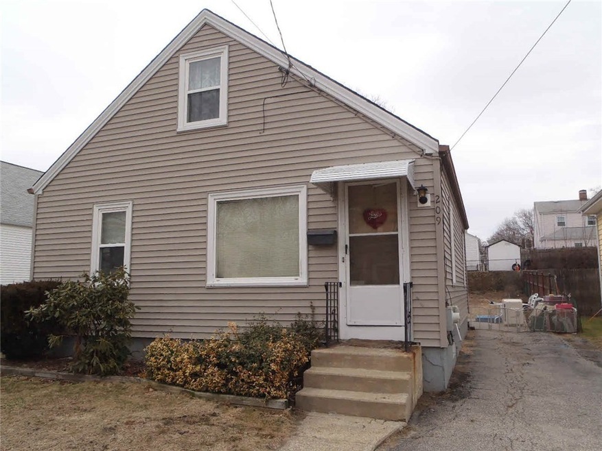 209 Unit St, Providence, RI 02909 - photo 1