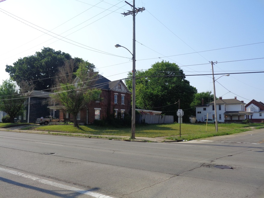 727, 735 W. North & 122-124 N. Shaffer