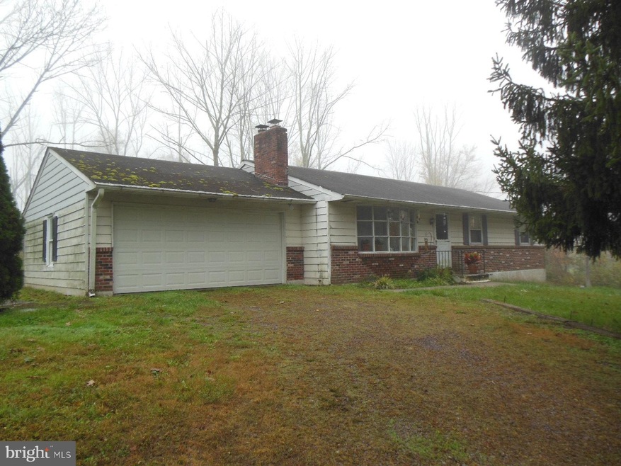 2020 Keystone Dr, Hatfield, PA 19440 - photo 1