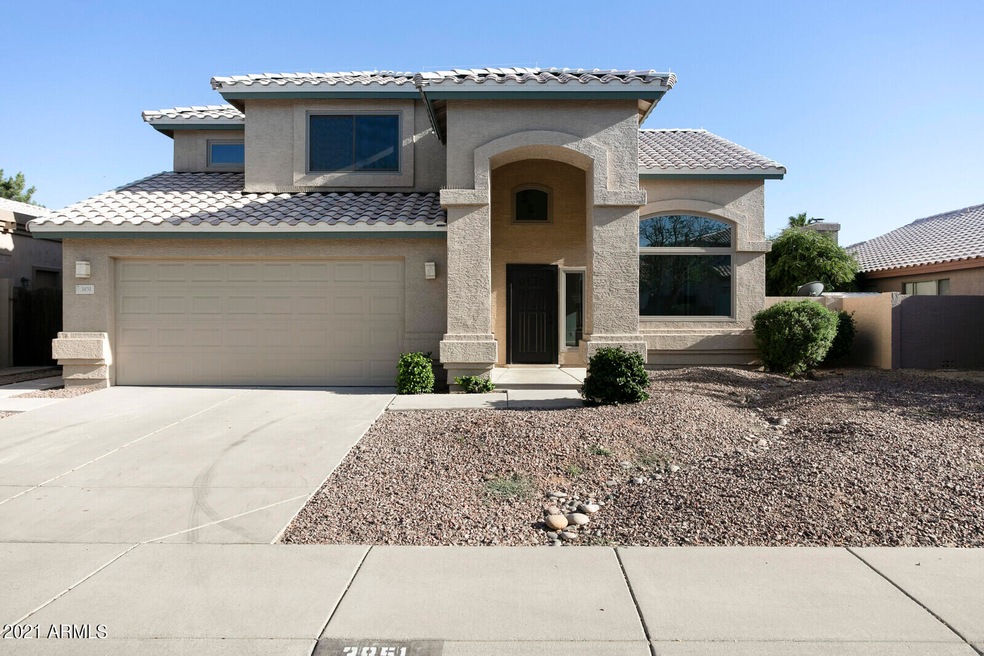 01_3851_E_Kings_Avenue__01_mls