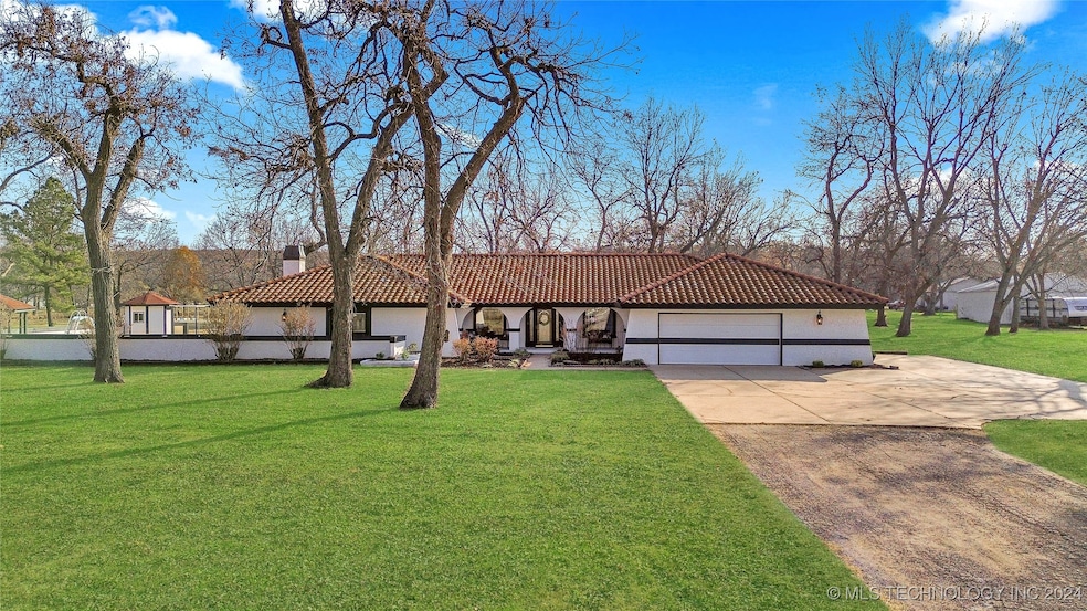 All one level boasting almost 3,000 sq ft, 3 beds