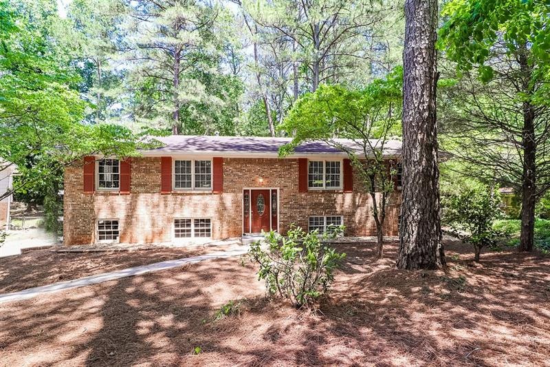 Beautiful Brick Home in Lilburn
