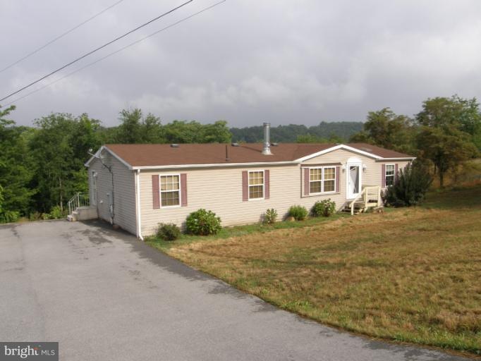 14026 Maple Ridge, Hancock, MD 21750 - photo 1