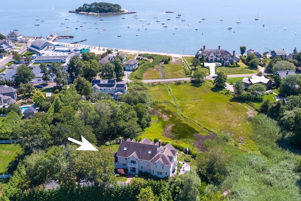 10 Middle Beach Rd W, Madison, CT 06443 - photo 1