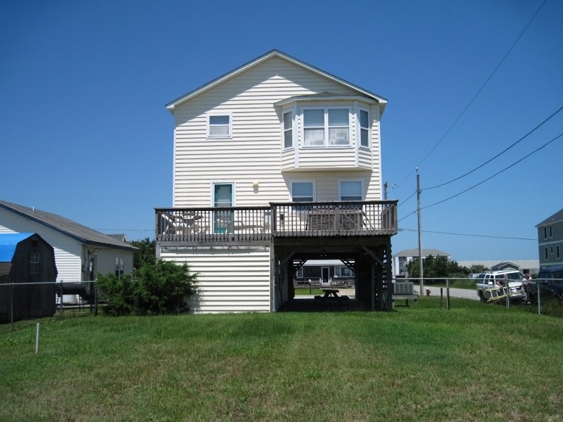 209 E Clark St, Kill Devil Hills, NC 27948 - photo 1