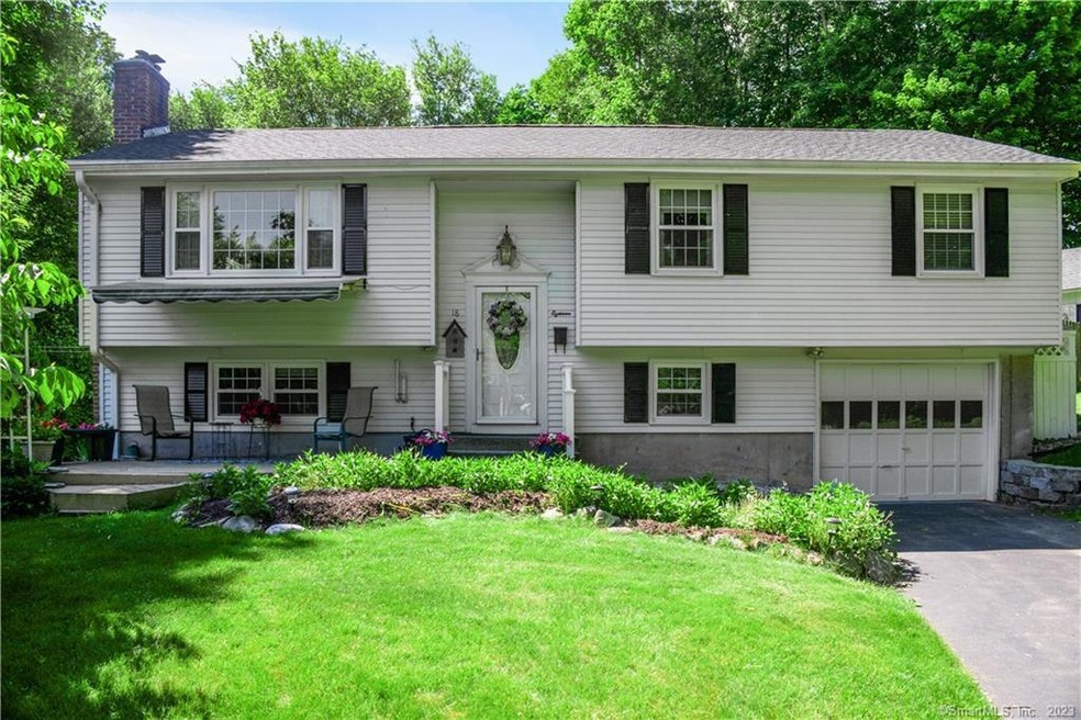 18 Mountain View Ave, Enfield, CT 06082 - photo 1