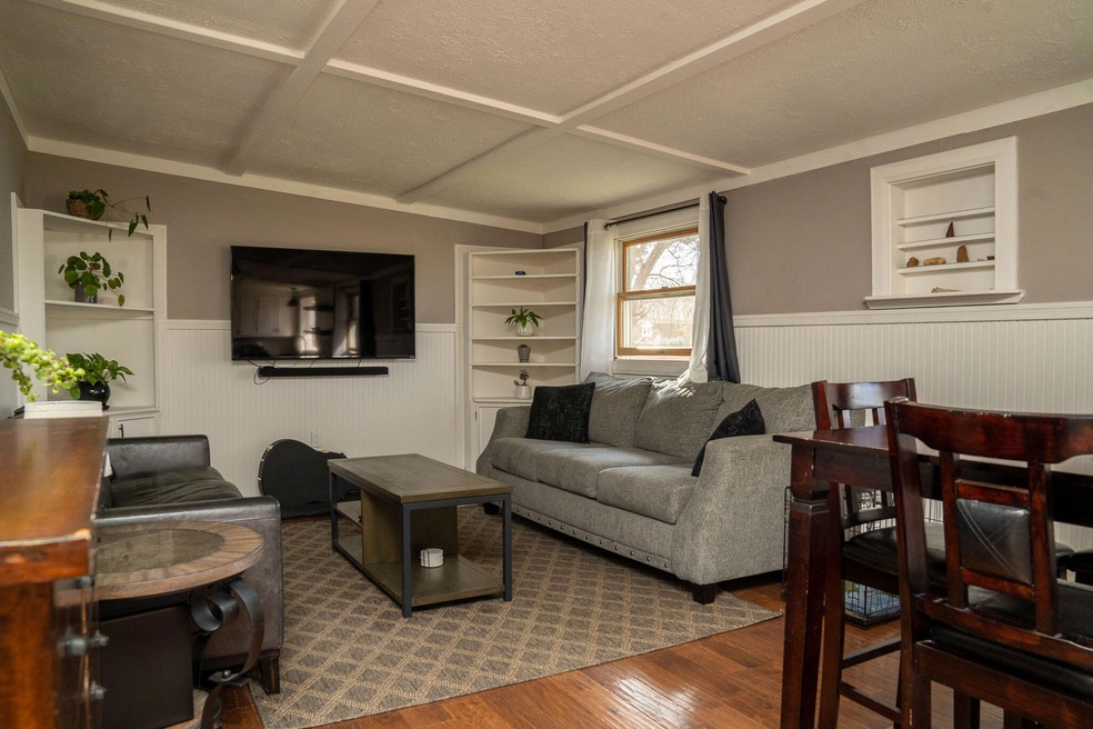 2814 8th Ave N-14