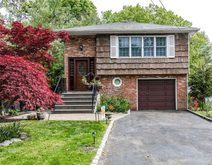 88 Glen Cove Dr, Glen Head, NY 11545 - photo 1