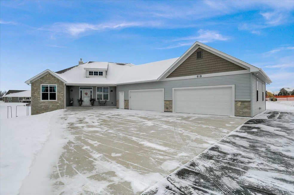 02-Misty Ridge Ln-002