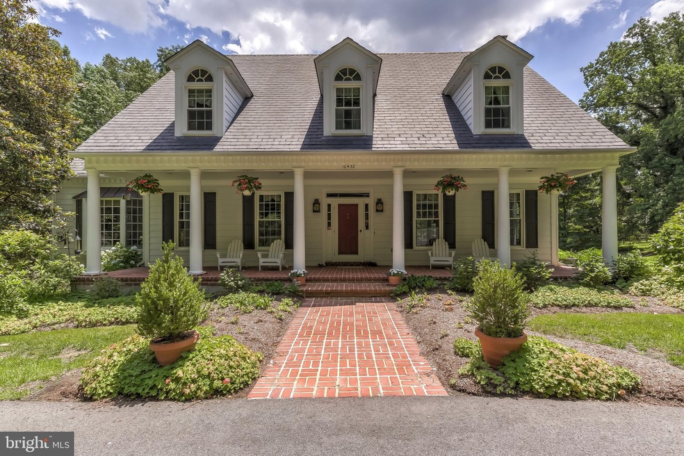 10432 Falls Rd, Lutherville-Timonium, MD 21093 - photo 1