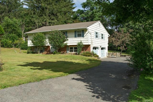 12 Ridgeview Rd, Brewster, NY 10509 - photo 1