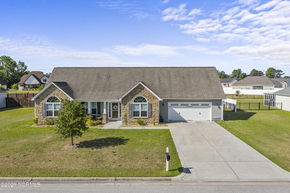 2792 Cresset Dr, Winterville, NC 28590 - photo 1