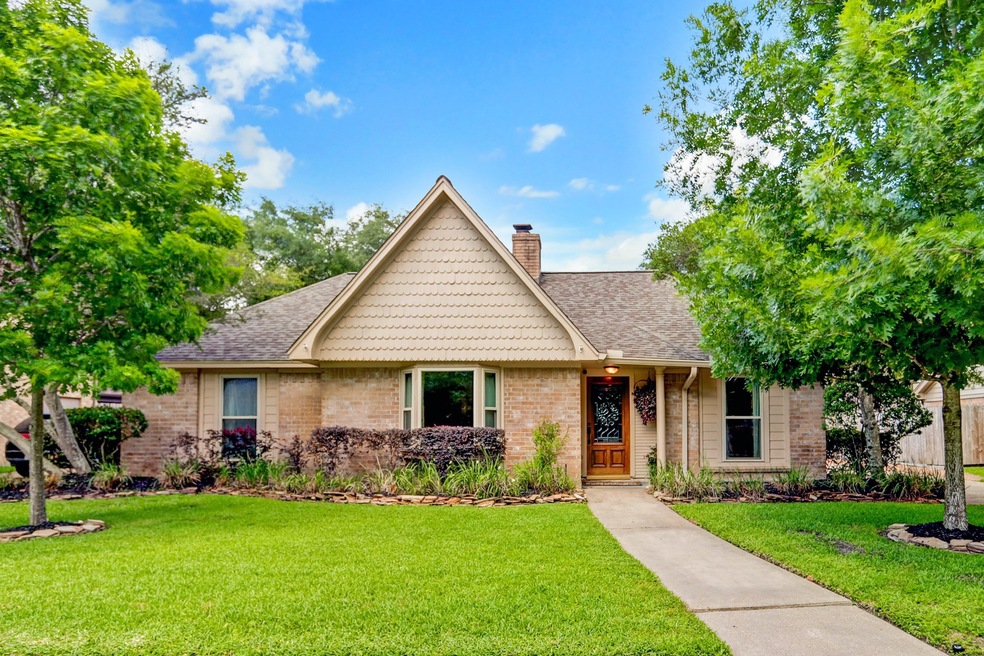 15822 Ridge Park Dr, Houston, TX 77095 - photo 1