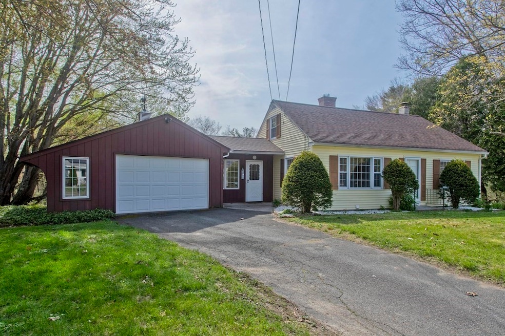 49 S Silver Ln, Sunderland, MA 01375 - photo 1