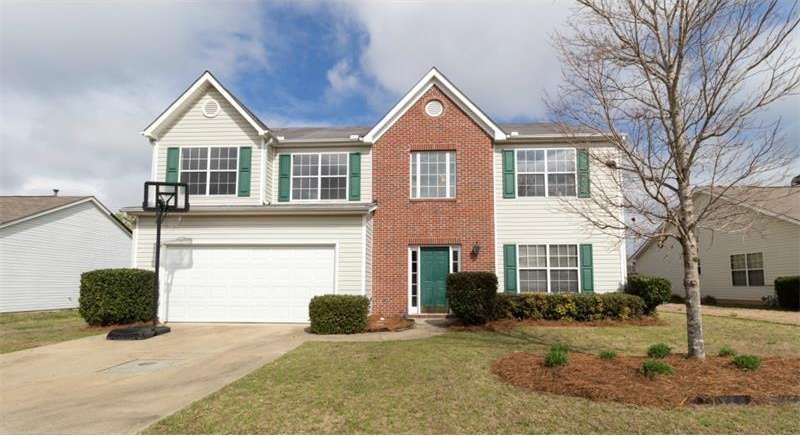 Welcome to 3162 Greenbrier Ct.  Located in the Qua