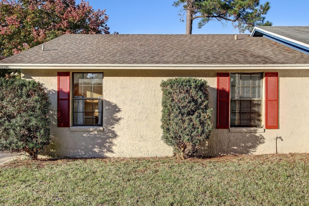 8869 Sandusky Ave S, Jacksonville, FL 32216 - photo 1