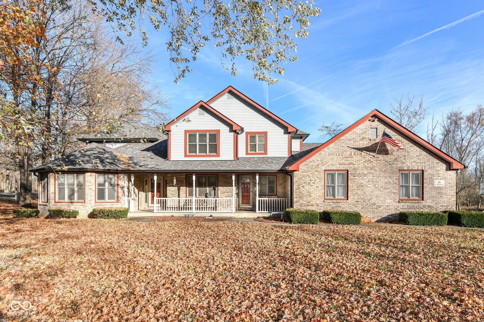 Pending $575,000 • Co-Listing Agent