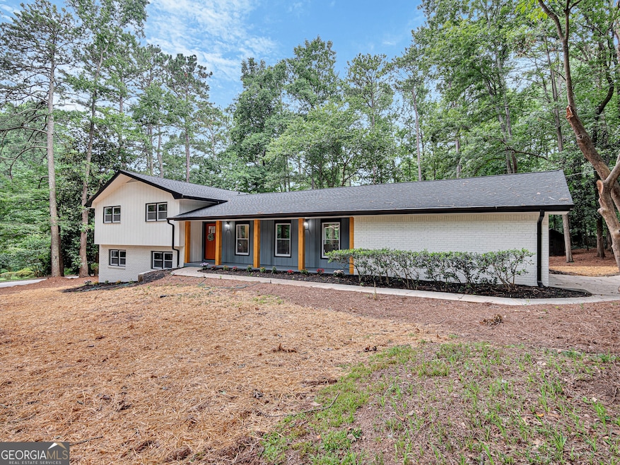 5306 Oxbow Rd, Stone Mountain, GA 30087 - photo 1