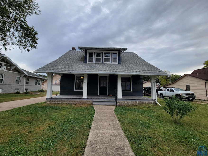 312 Elm St, Correctionville, IA 51016 - photo 1