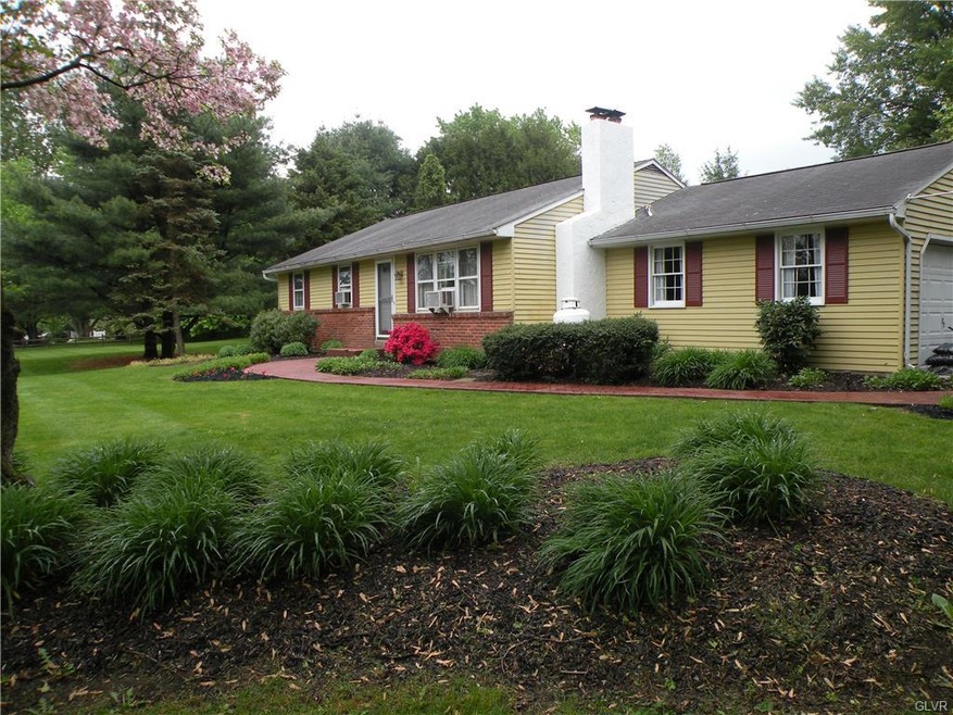 5546 Wagner Rd, Coopersburg, PA 18036 - photo 1