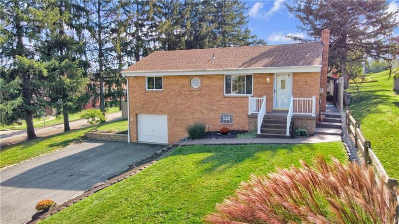 Extraordinary WELL maintained home in McKee's Rock