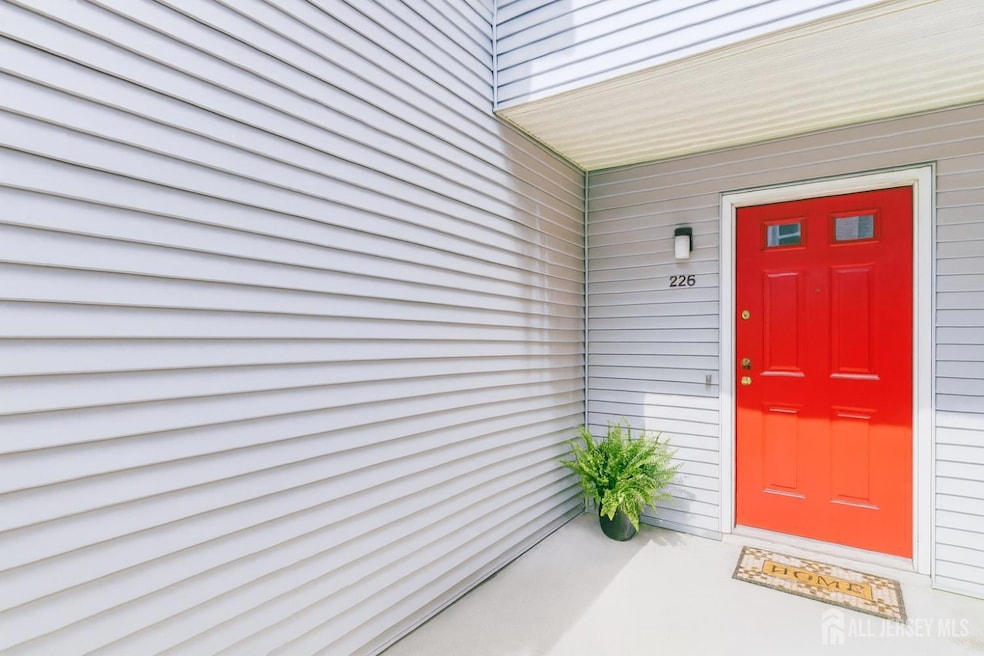 Under Contract $399,900