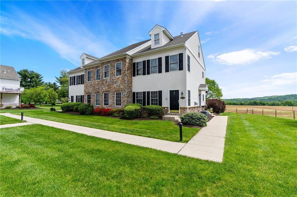 1804 Merlot Dr unit D, Easton, PA 18045 - photo 1