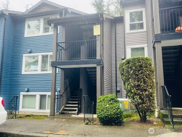 26339 116th Ave SE unit I102, Kent, WA 98030 - photo 1